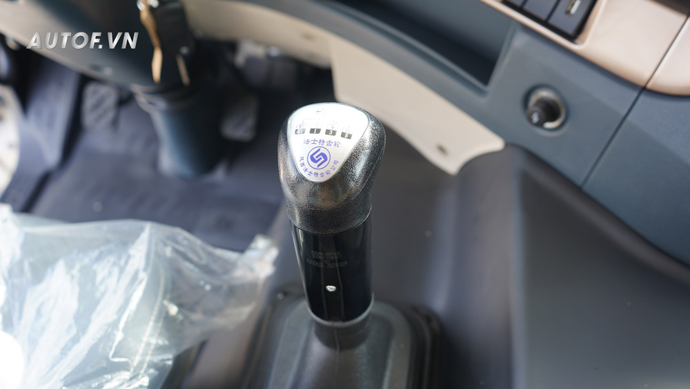 Xe ben Chenglong 4 chân H7 390HP Thùng U 15 Khối (Cầu Dầu)